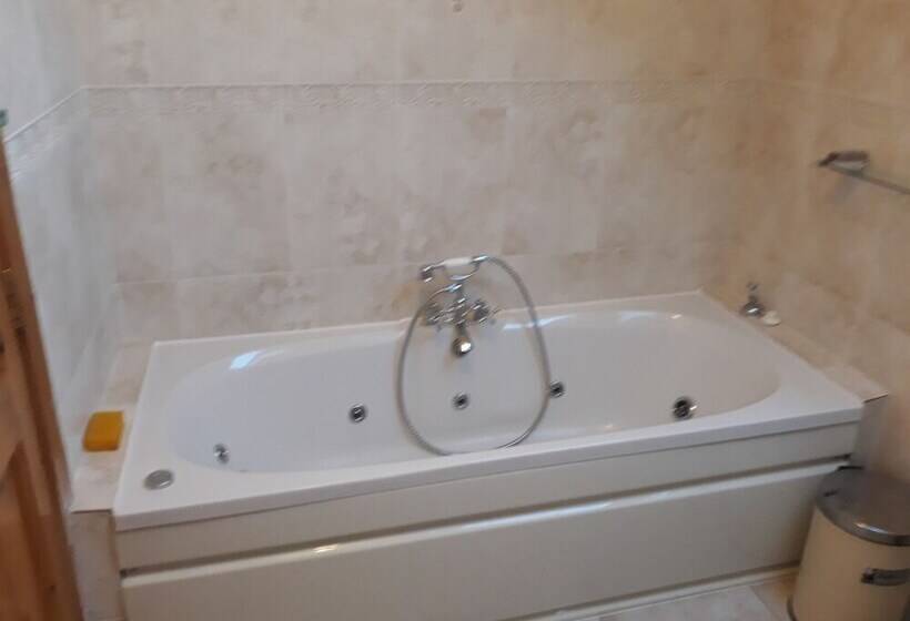 Slieve Anierin House