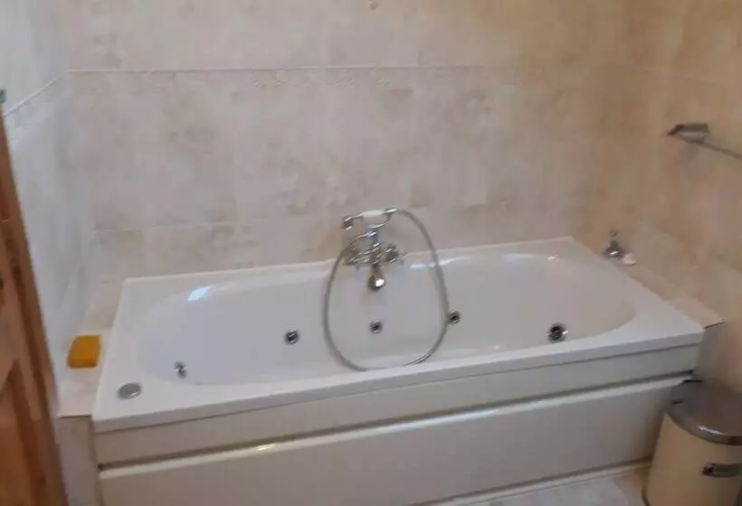 Slieve Anierin House