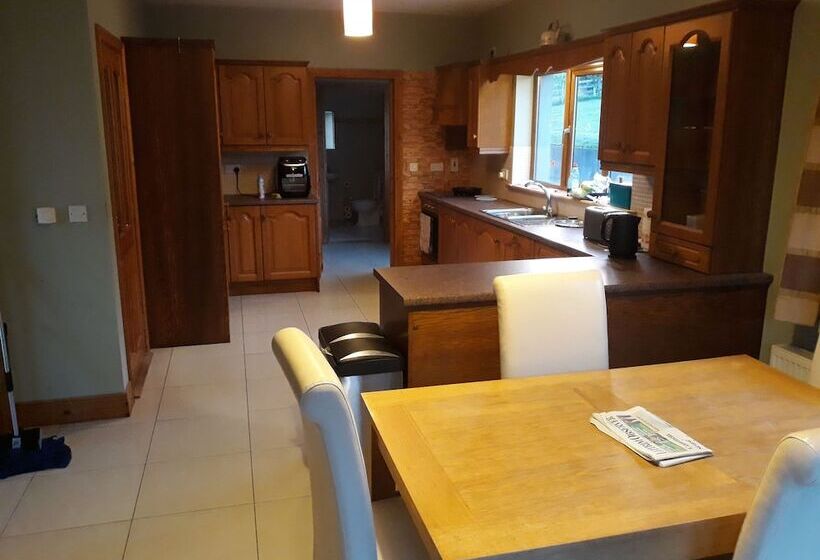 Slieve Anierin House