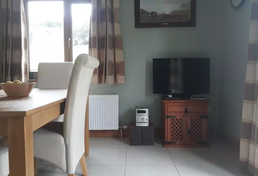 Slieve Anierin House