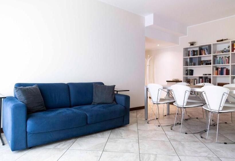 Blue Lake Arona   Cozy Apartment In City Center