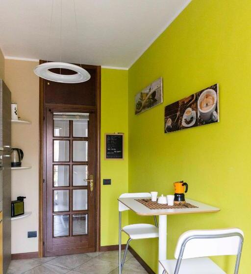 Blue Lake Arona   Cozy Apartment In City Center