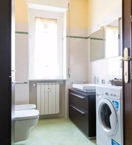 Blue Lake Arona   Cozy Apartment In City Center