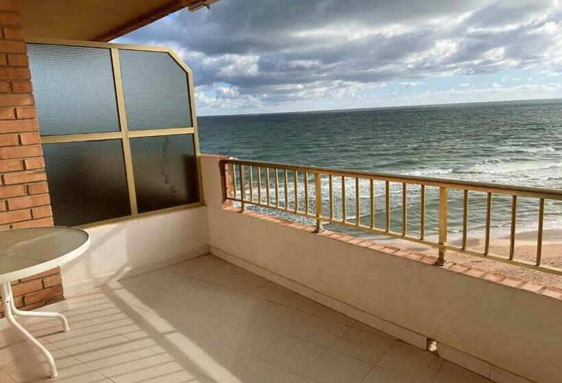 Piso En Primera Línea De Playa