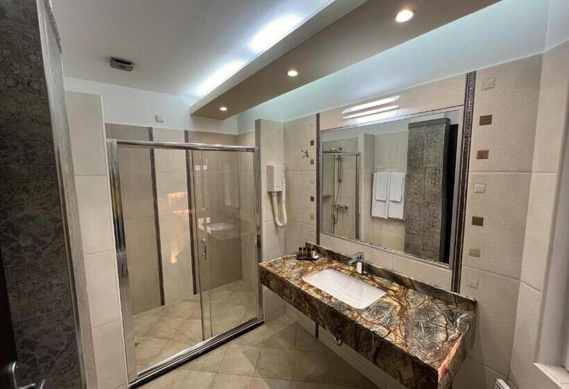 Aleksandar Villa & Spa