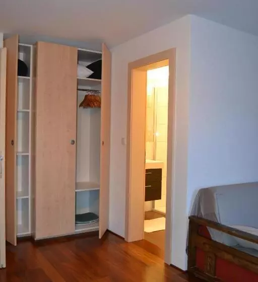 ベッドアンドブレックファースト Gästehaus Pension Barbara