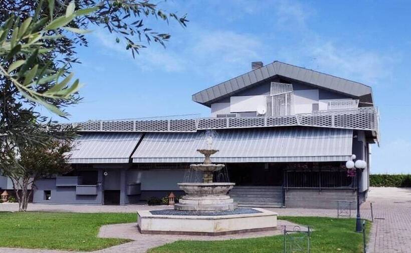 호텔 Albergo Aurora