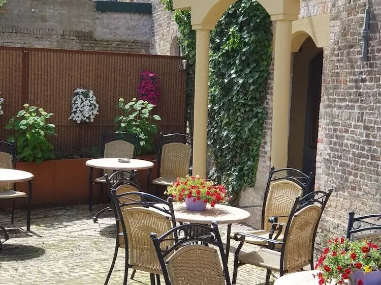 호텔 Almenum Het Sfeervolle Stadslogement