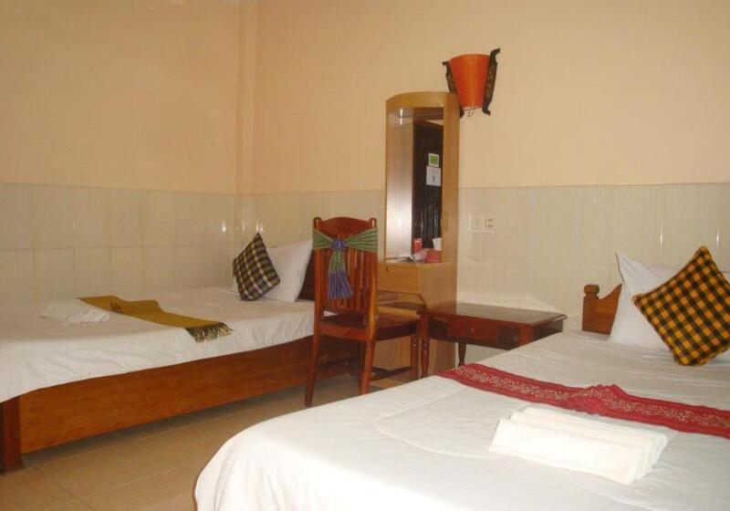 Hotel Bou Savy Guesthouse