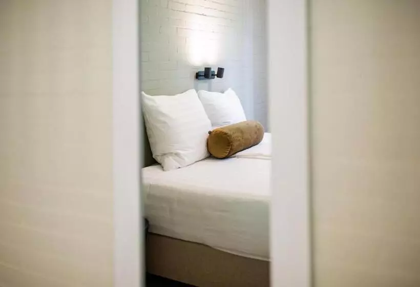 هتل Buitenplaats De Bergse Bossen