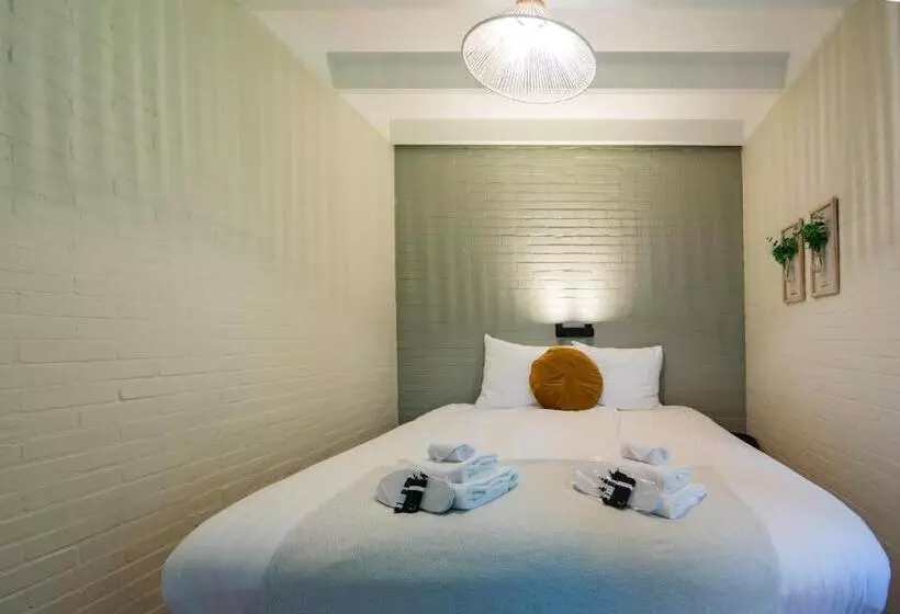 هتل Buitenplaats De Bergse Bossen