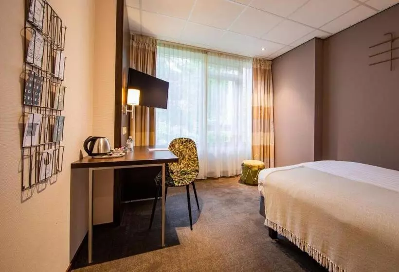 هتل Buitenplaats De Bergse Bossen