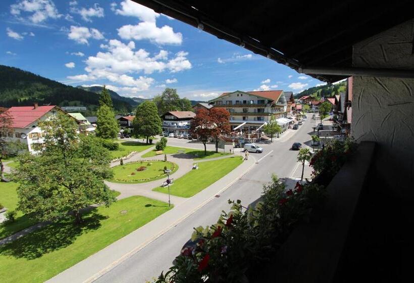 ホテル Garni Fels