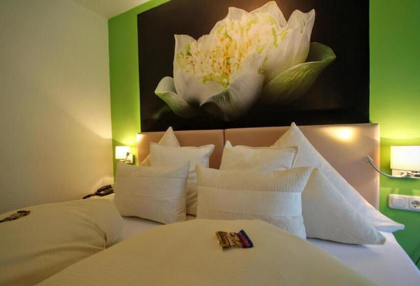 ホテル Garni Fels