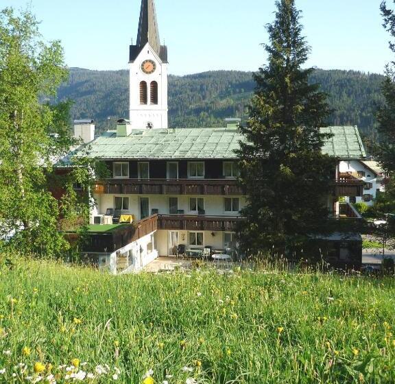 ホテル Garni Fels