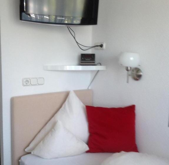 ホテル Garni Fels