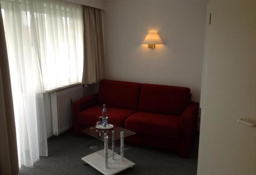 ホテル Garni Fels