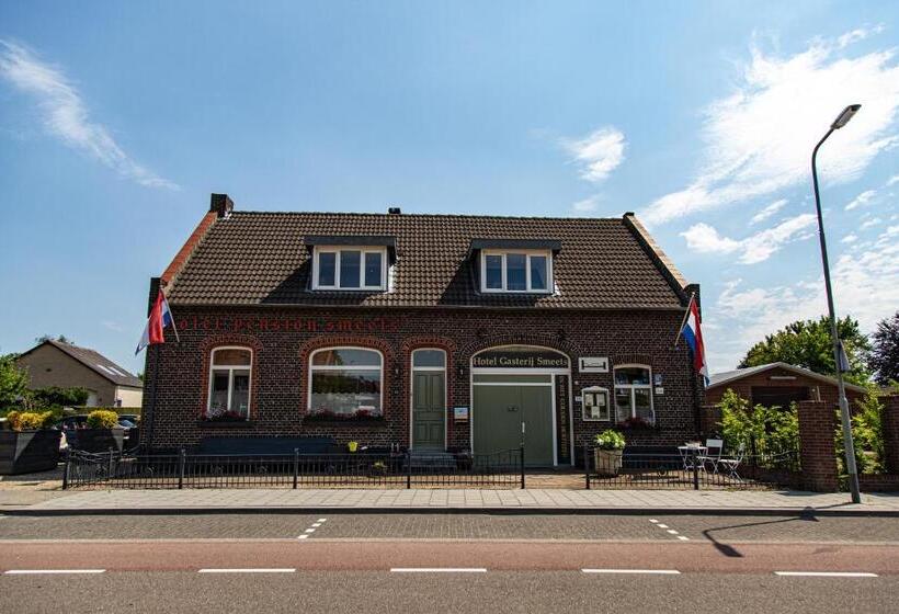酒店 Gastenverblijf  T Smedenhuys
