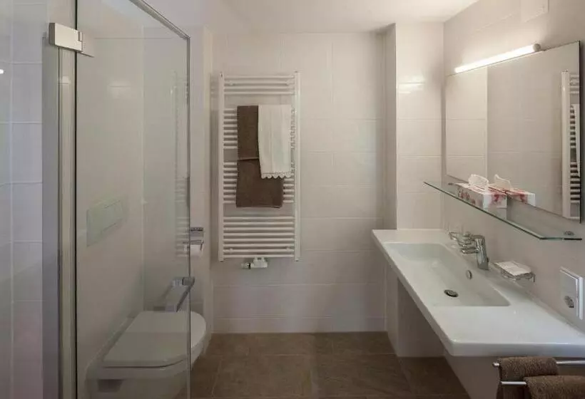 ホテル Gästehaus Lässer