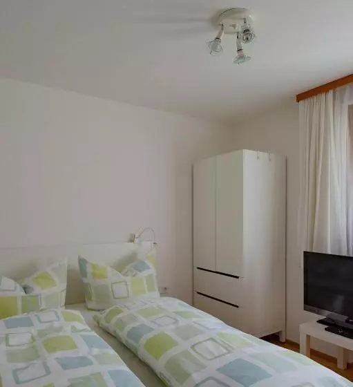 ホテル Gästehaus Lässer