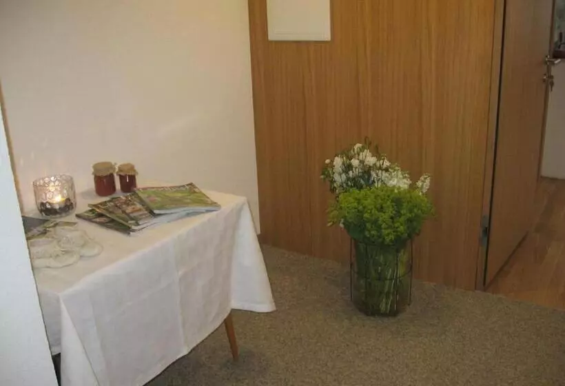 ホテル Gästehaus Lässer