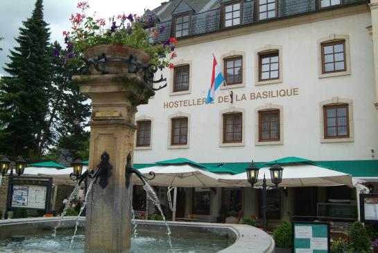 هتل Hostellerie De La Basilique