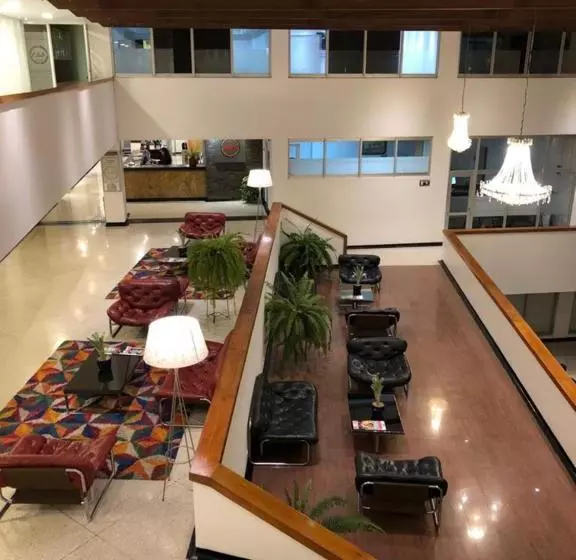 فندق Hunza Y Centro De Convenciones