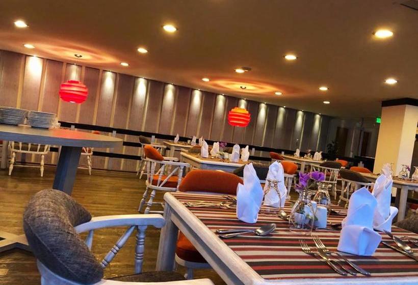 ホテル Hunza Y Centro De Convenciones