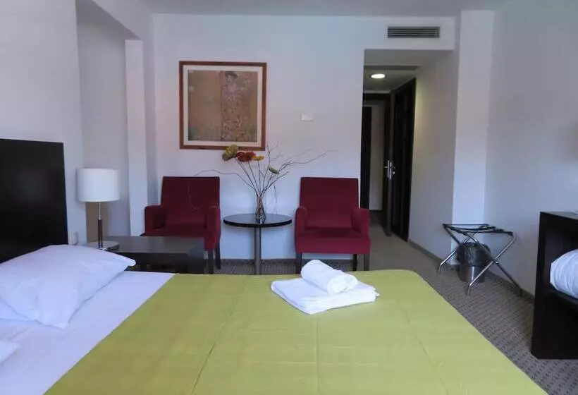 ホテル International