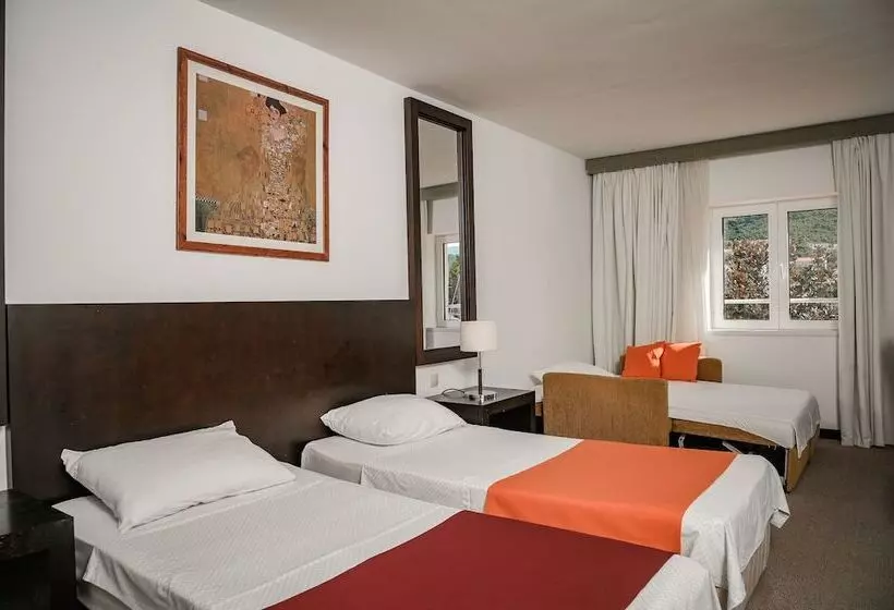 ホテル International