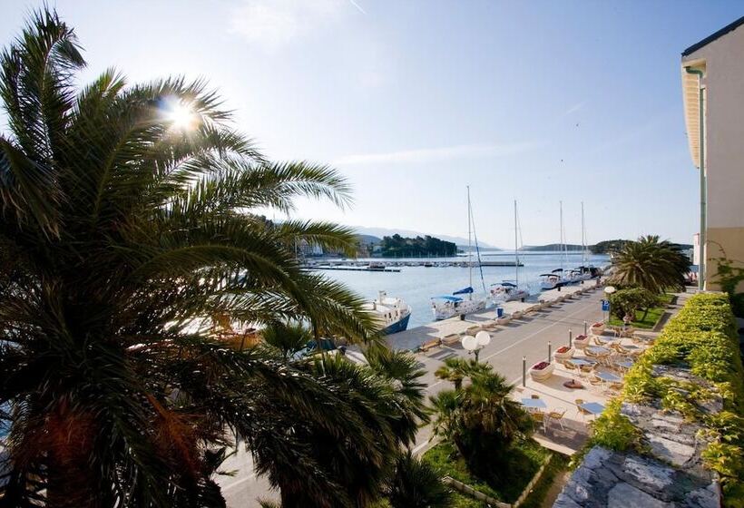 호텔 International