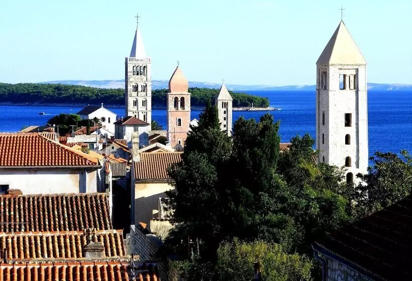 ホテル International