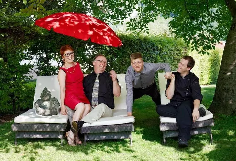 ホテル Landhaus Schiffle