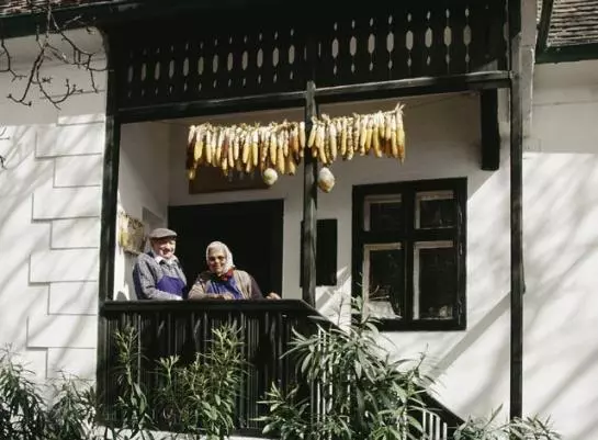 تختخواب و صبحانه Luka Pension