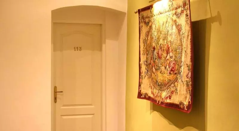 هتل Pertschy Palais