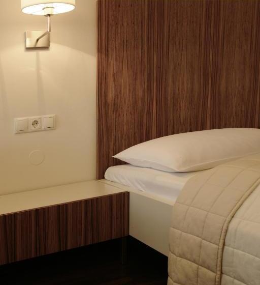 Отель Seewirt & Haus Attila