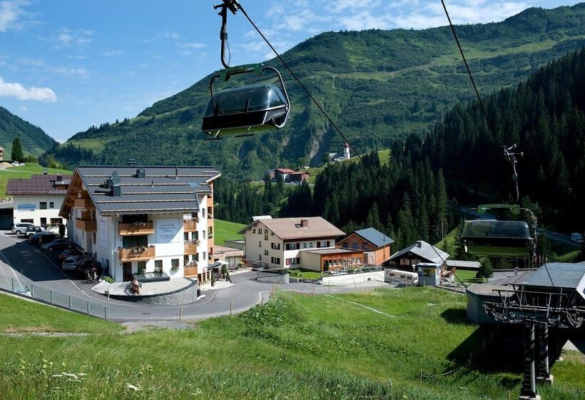 هتل Walliserstube