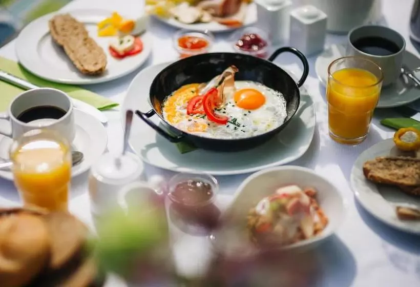 Отель Winzerhof Kiss