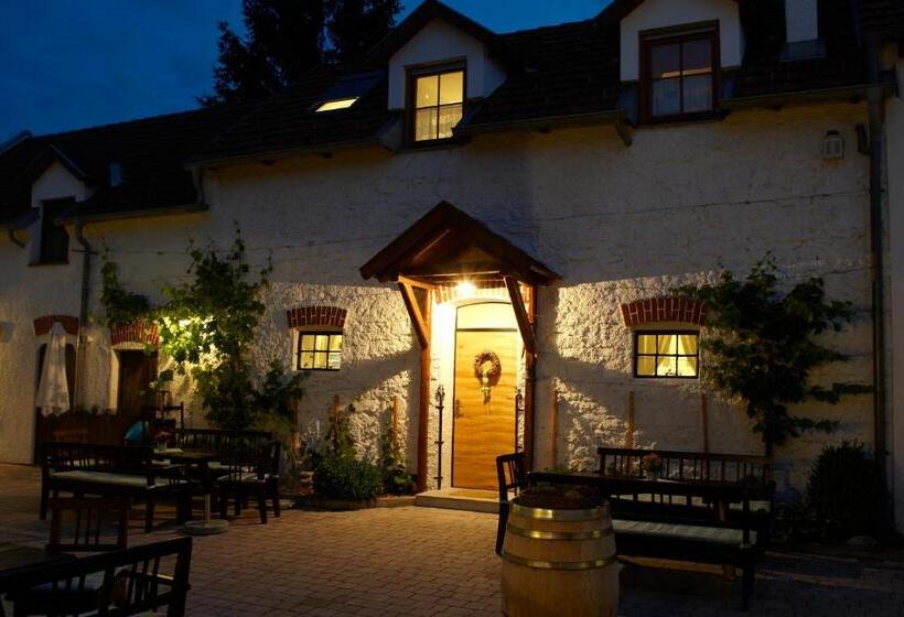 Отель Winzerhof Kiss