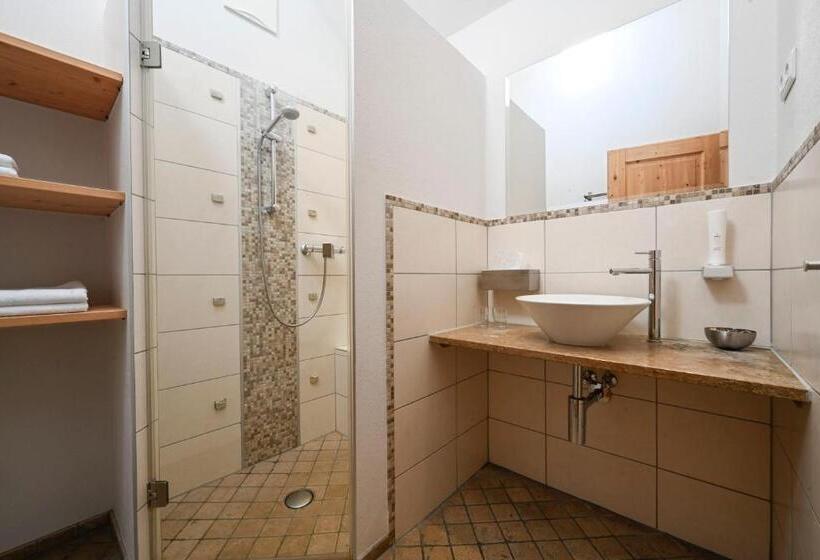 Отель Winzerhof Kiss