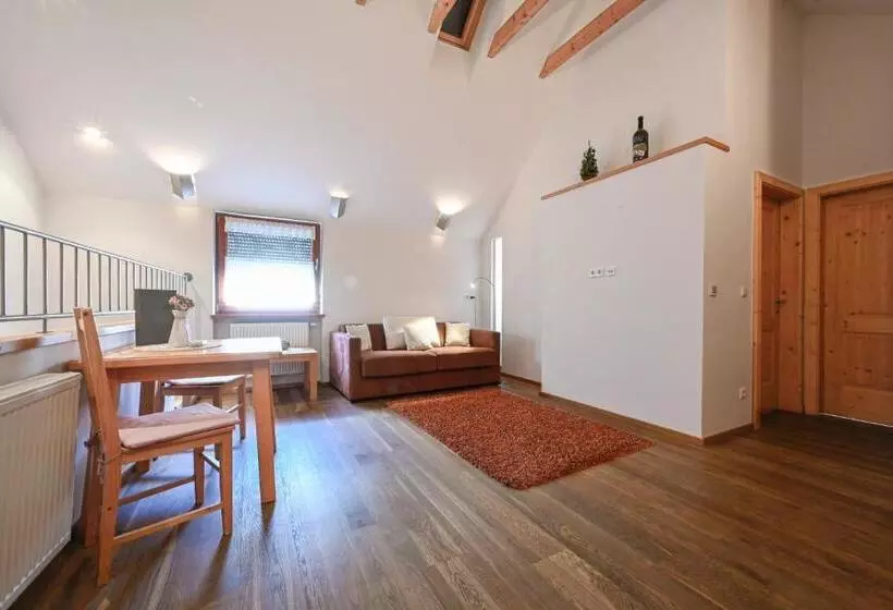 Отель Winzerhof Kiss