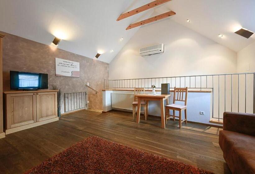 Отель Winzerhof Kiss