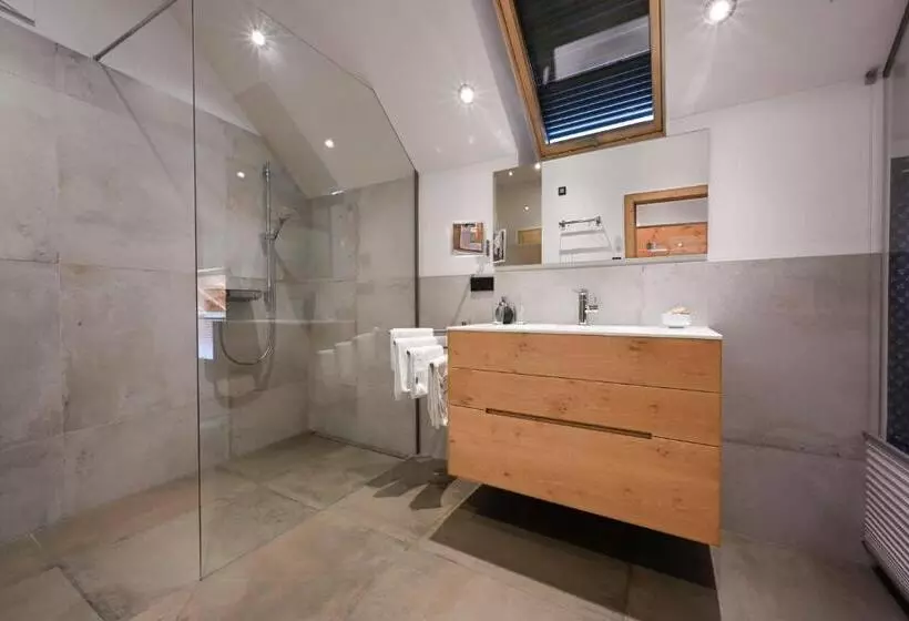 Отель Winzerhof Kiss