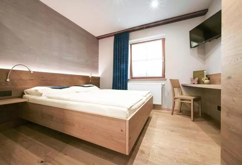 Отель Winzerhof Kiss