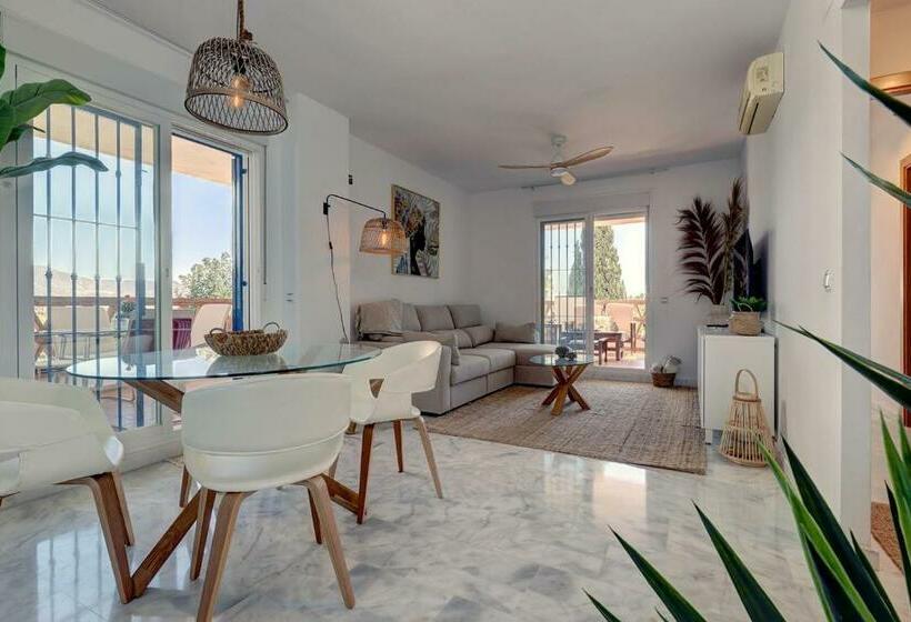 105 Welcoming Andalusian Style 2 Bed Apartment With Views Of Miraflores Golf
