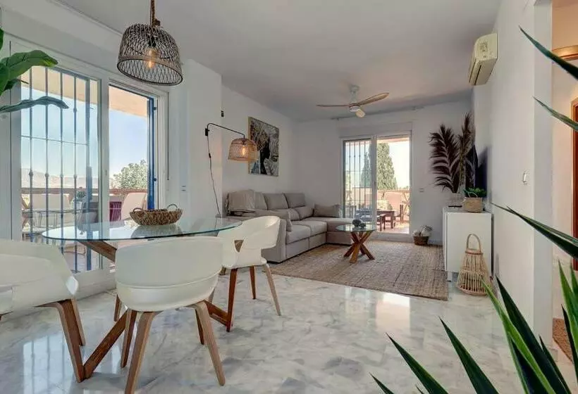 105 Welcoming Andalusian Style 2 Bed Apartment With Views Of Miraflores Golf
