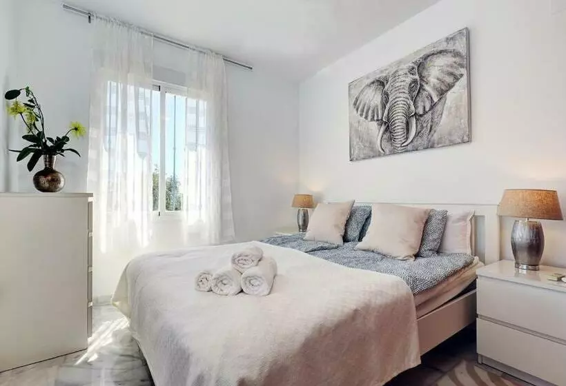105 Welcoming Andalusian Style 2 Bed Apartment With Views Of Miraflores Golf