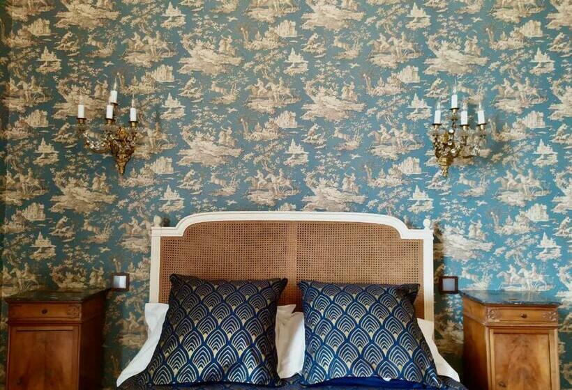 Château Xixème Pour 12 Pers, Parc 1.3ha, Chambres D époque, Proche Commerces, Laval Et Activités