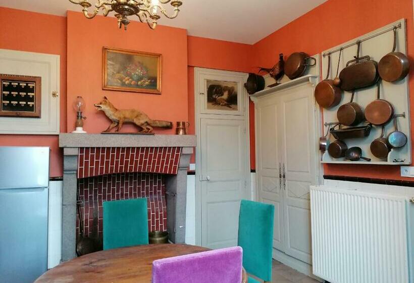 Château Xixème Pour 12 Pers, Parc 1.3ha, Chambres D époque, Proche Commerces, Laval Et Activités