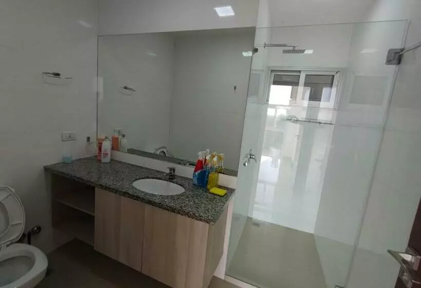 Edificio Atlantis Tower, Confortable Y Agradable